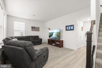 1624 Aster Ln in Hanover, MD - Building Photo - Building Photo