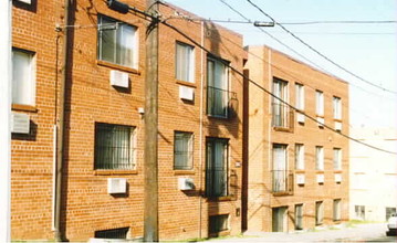 5047-5049 D St SE in Washington, DC - Building Photo - Building Photo