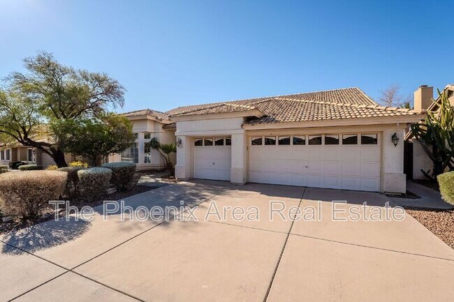2505 E Rocky Slope Dr in Phoenix, AZ - Foto de edificio - Building Photo