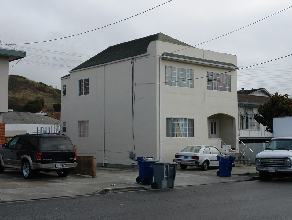 244 Armour Ave in South San Francisco, CA - Building Photo