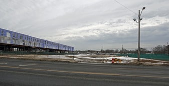 1601 Straight Path in Lindenhurst, NY - Building Photo