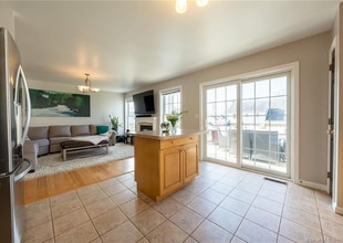 50 Hidden Pines Cir in Meriden, CT - Foto de edificio - Building Photo