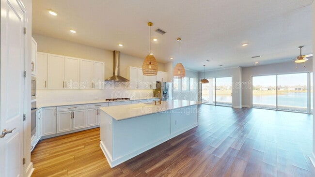 property at 10682 Aventura Dr