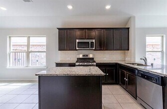 1495 Acmite Ave in Aubrey, TX - Building Photo - Building Photo