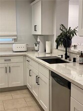 305 Arnaz Dr in Los Angeles, CA - Building Photo - Building Photo