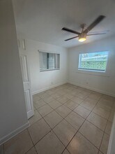 3652 Gull Rd in Palm Beach Gardens, FL - Foto de edificio - Building Photo