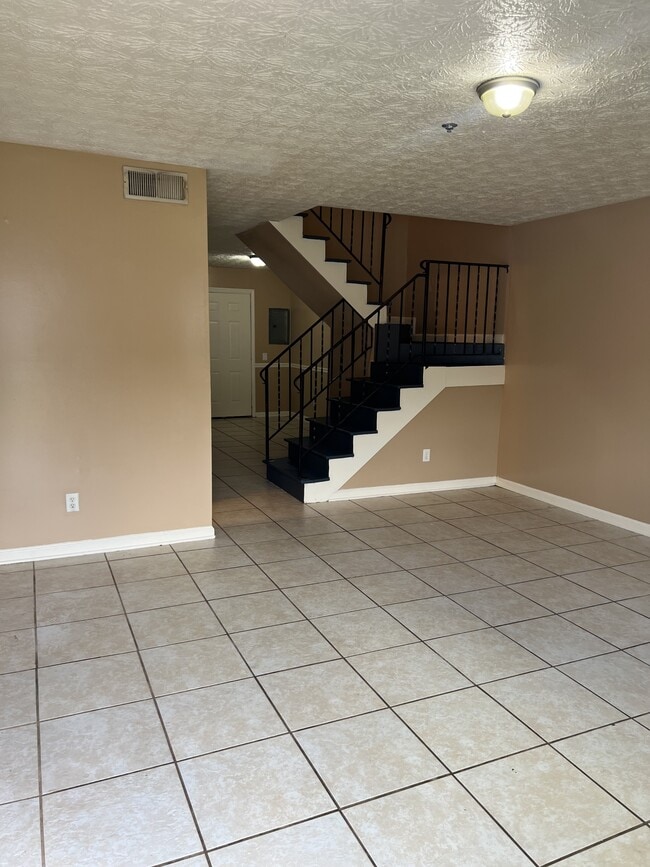 2625 Evans Mill Dr in Lithonia, GA - Building Photo - Building Photo