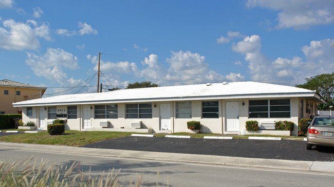 5811 NE 18th Ave in Fort Lauderdale, FL - Building Photo - Building Photo