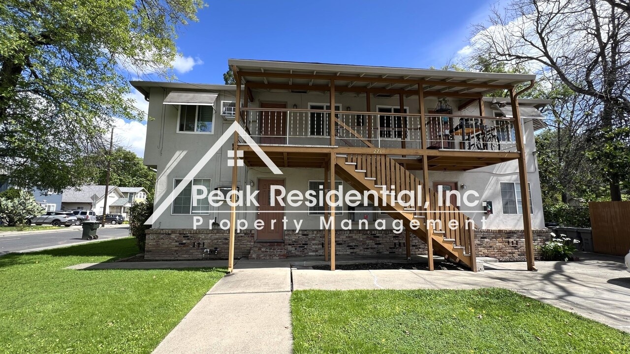 2701 San Fernando Way in Sacramento, CA - Building Photo