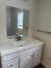5 Red Maple Ln in Halfmoon, NY - Building Photo - Building Photo