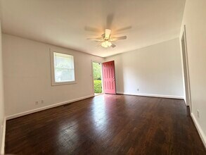 2615 Albion St, Unit C in Nashville, TN - Building Photo - Building Photo