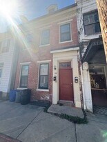 118 S Queen St in York, PA - Building Photo