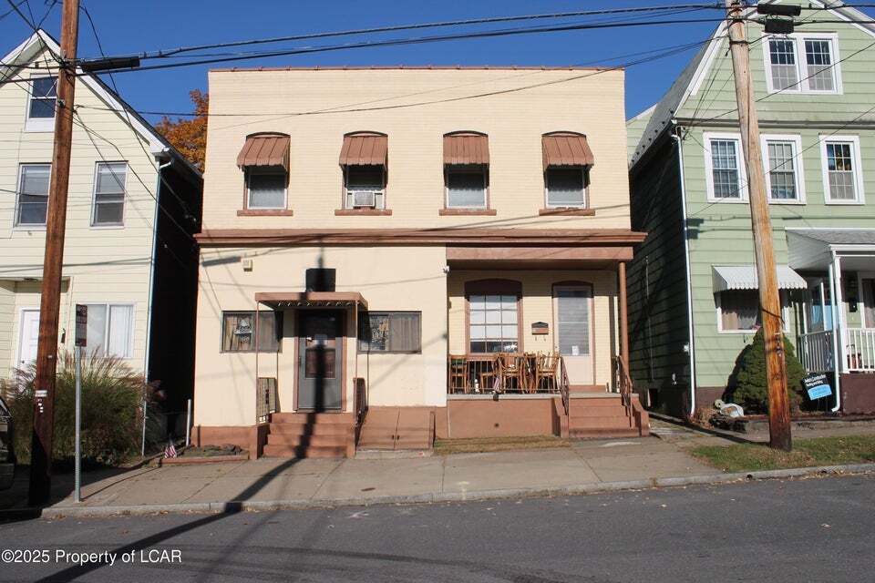 51-53 Brown St in Wilkes-Barre, PA - Building Photo