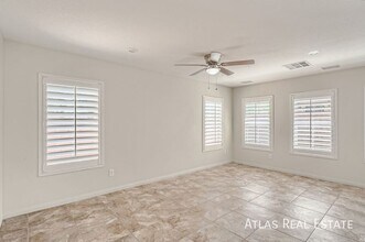 10427 Wildflower Gully St in Las Vegas, NV - Building Photo - Building Photo