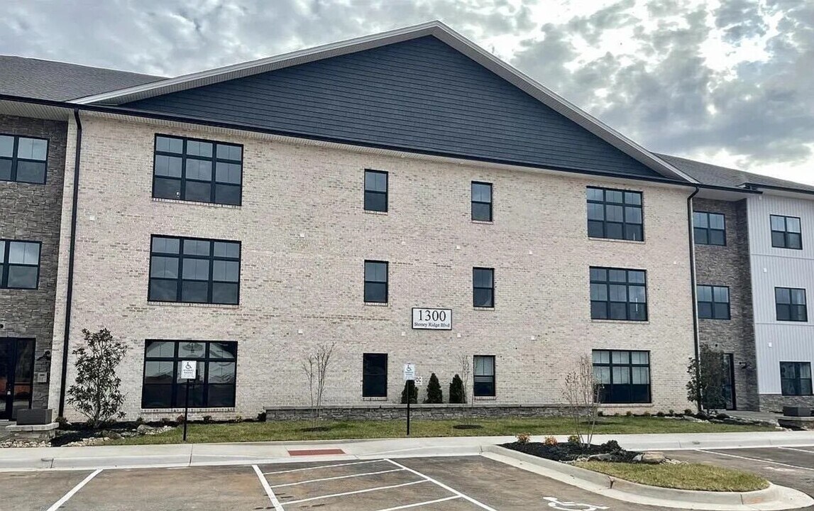 1300 Stoney Ridge Blvd in Forest, VA - Building Photo