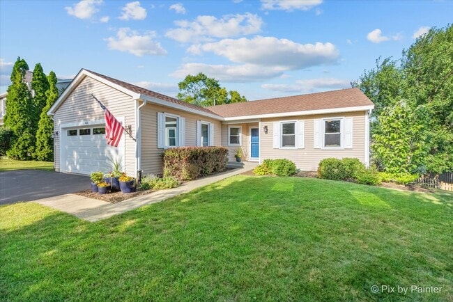 431 Sequoia Trail in Cary, IL - Building Photo - Building Photo