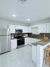 4240 SW 27th St in West Park, FL - Building Photo - Building Photo