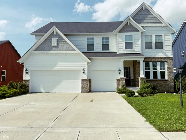property at 7882 Villa Cir