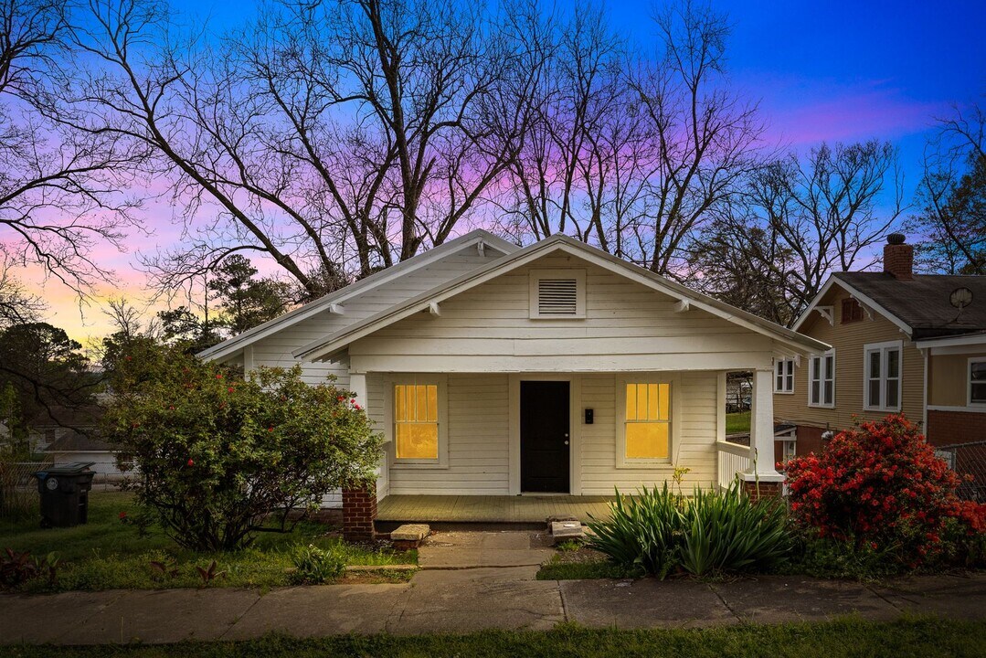 4029 39th Ave N in Birmingham, AL - Foto de edificio