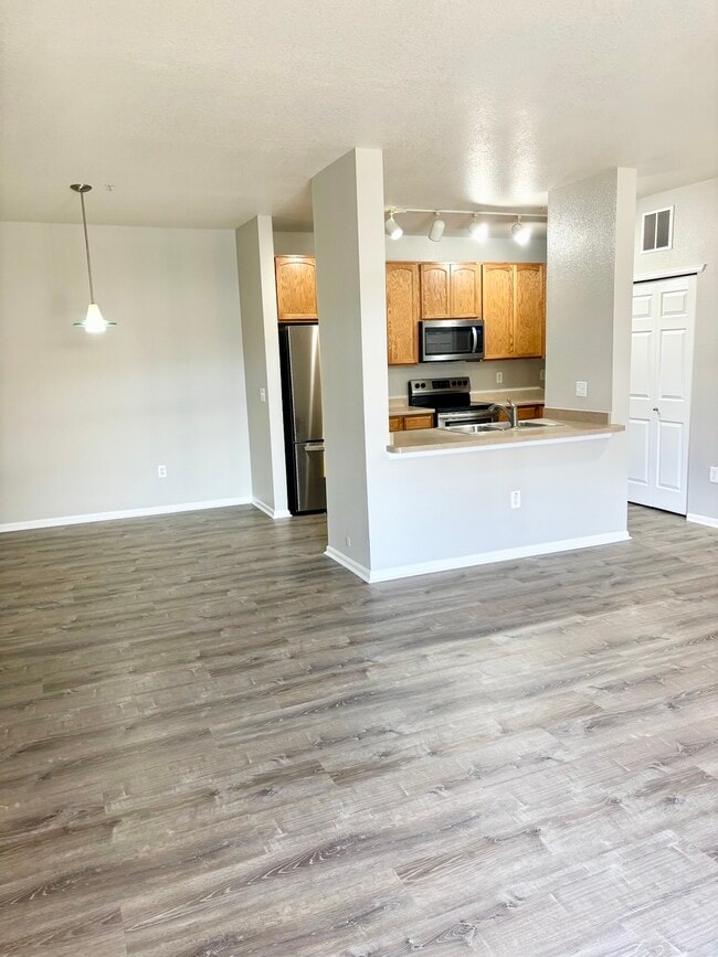 3852 S Dallas St in Aurora, CO - Building Photo - Building Photo