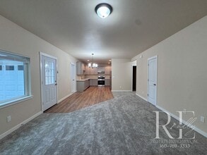 2304 SE Lund Ave in Port Orchard, WA - Building Photo - Building Photo