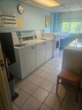 1380 Arbor Ave SE, Unit Apt in Warren, OH - Building Photo - Building Photo