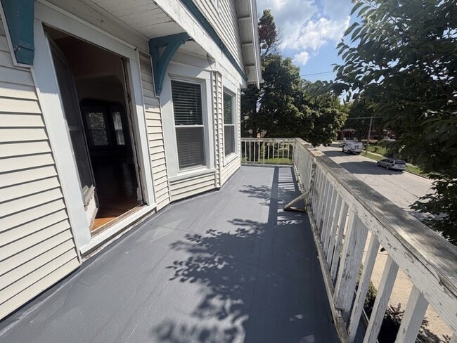 property at 140 E Concordia Ave