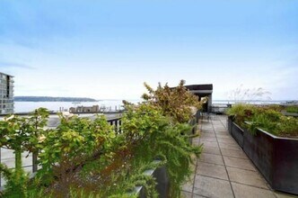 159 Denny Wy in Seattle, WA - Building Photo - Building Photo