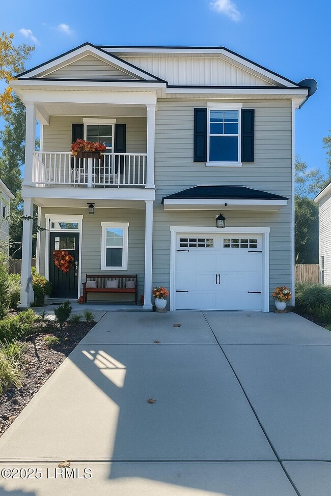 property at 7 Cabbage Palm Ln