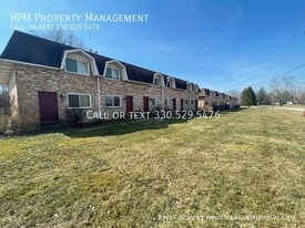 159 W Overdale Dr in Tallmadge, OH - Building Photo