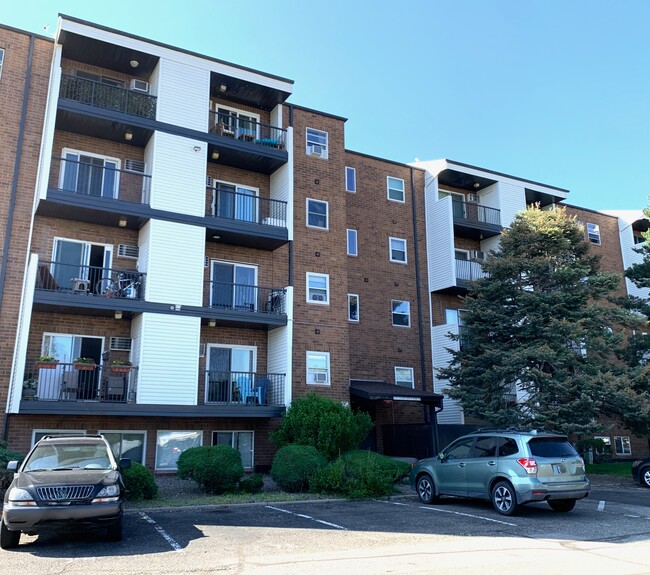 1200 Golden Cir in Golden, CO - Building Photo - Building Photo