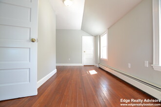 29 Coolidge Hill Rd in Watertown, MA - Foto de edificio - Building Photo