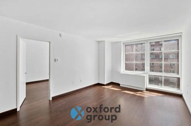 property at 123 E 10th St