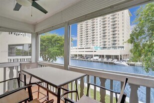 450 Paradise Isle Blvd in Hallandale Beach, FL - Building Photo