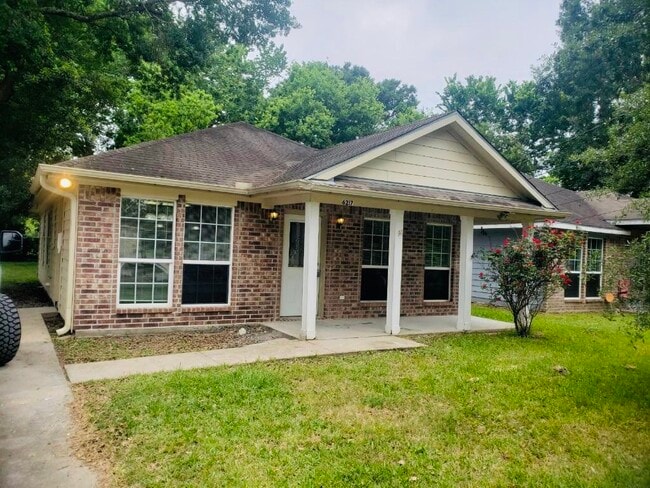 6217 Willow Ave in Port Arthur, TX - Building Photo - Building Photo