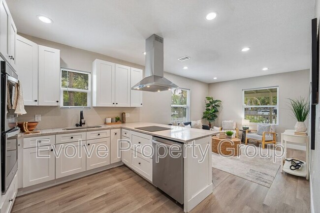 property at 2807 S Brown Ave