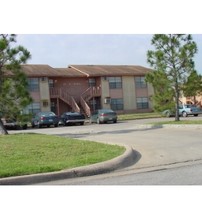 42 West Apartments in Sapulpa, OK - Building Photo - Building Photo