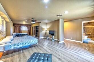 1489 Santa Anita Dr in Las Vegas, NV - Building Photo - Building Photo