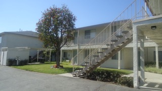 Park Ridge Apartments in Bellflower, CA - Building Photo - Building Photo