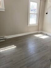 28 Wyoming St in Carbondale, PA - Building Photo - Building Photo