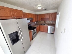 22227 SW 103rd Ct in Cutler Bay, FL - Building Photo - Building Photo
