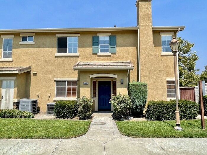 26154 Williams Way in Murrieta, CA - Building Photo