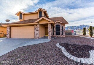 11181 Loma Grande Dr in El Paso, TX - Building Photo - Building Photo