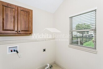 11712-11714 E Crestwood St in Wichita, KS - Building Photo - Building Photo