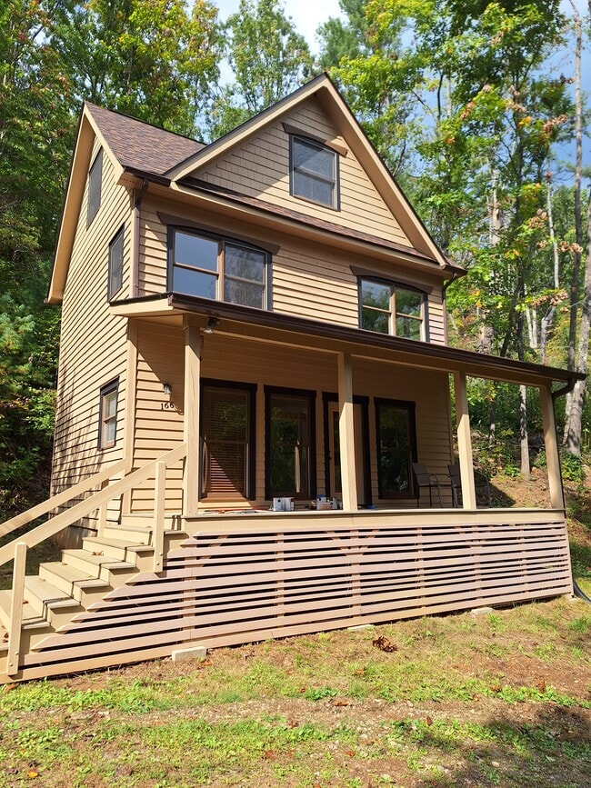 166 Mundy Cove Rd in Weaverville, NC - Building Photo - Building Photo