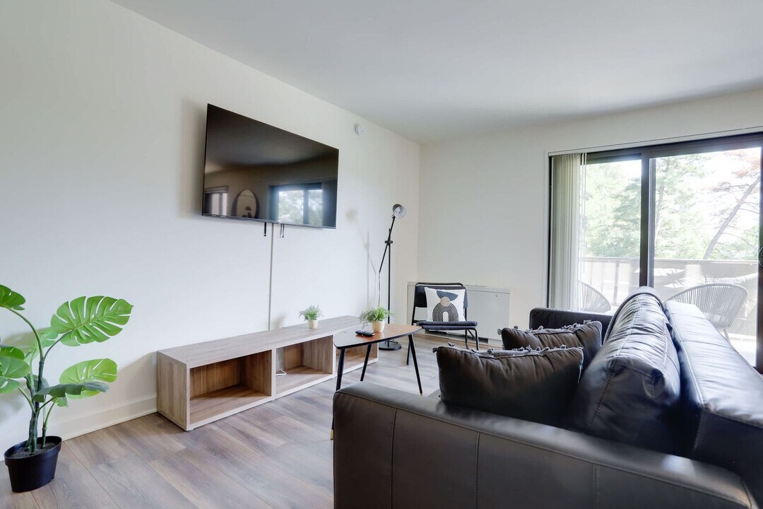 2525 10th St N in Arlington, VA - Building Photo