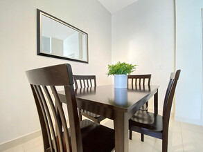 1220 E Cumberland Ave in Tampa, FL - Building Photo - Building Photo