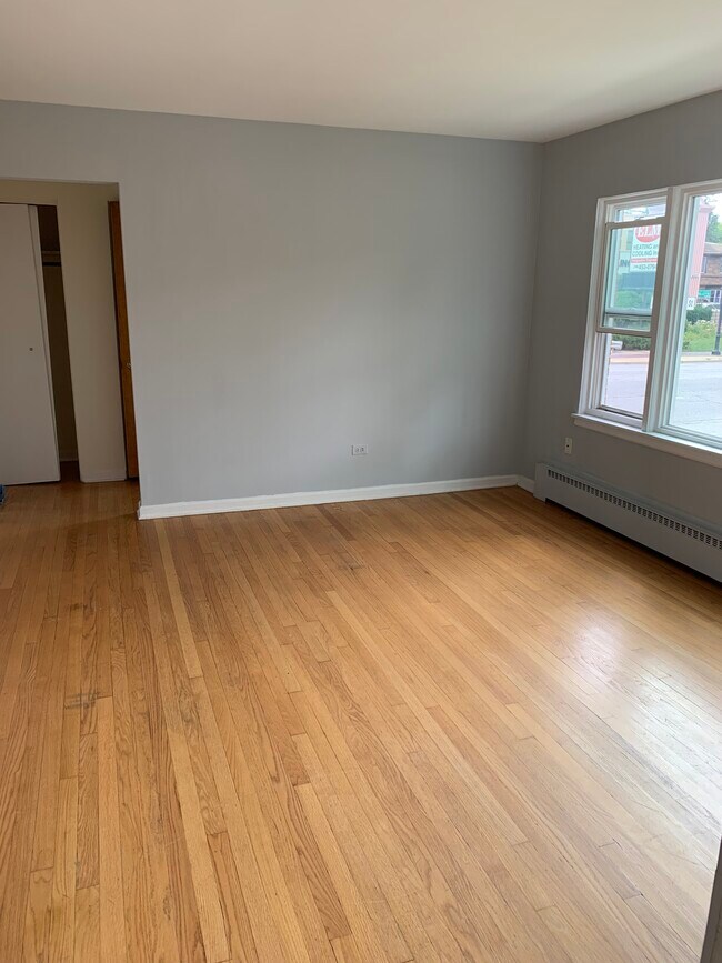 8516 Grand Ave Rentals in River Grove, IL