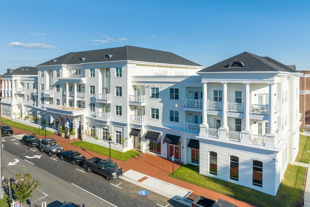 William Square Luxury Residences in Fredericksburg, VA - Building Photo