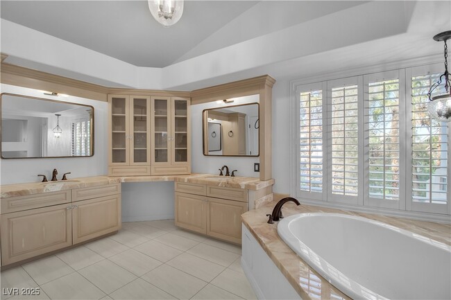 property at 2600 Sun Reef Rd
